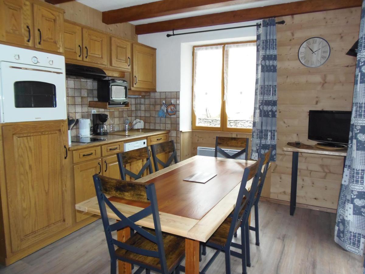 Chalet L'Aubepine Residence B&B Bessans Exterior photo
