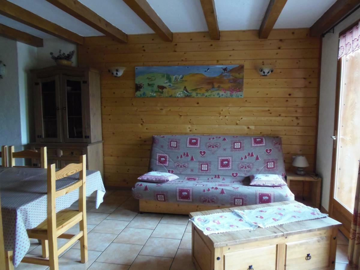 Chalet L'Aubepine Residence B&B Bessans Exterior photo